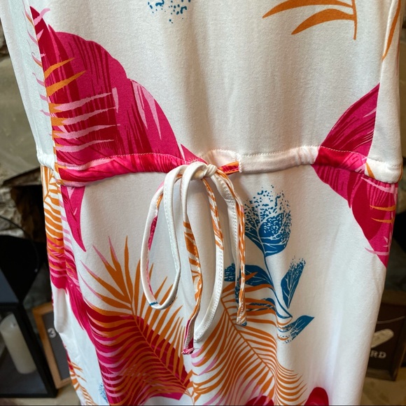 NWT Live Cloth Floral Print Maxi Dress Medium - Picture 5 of 13